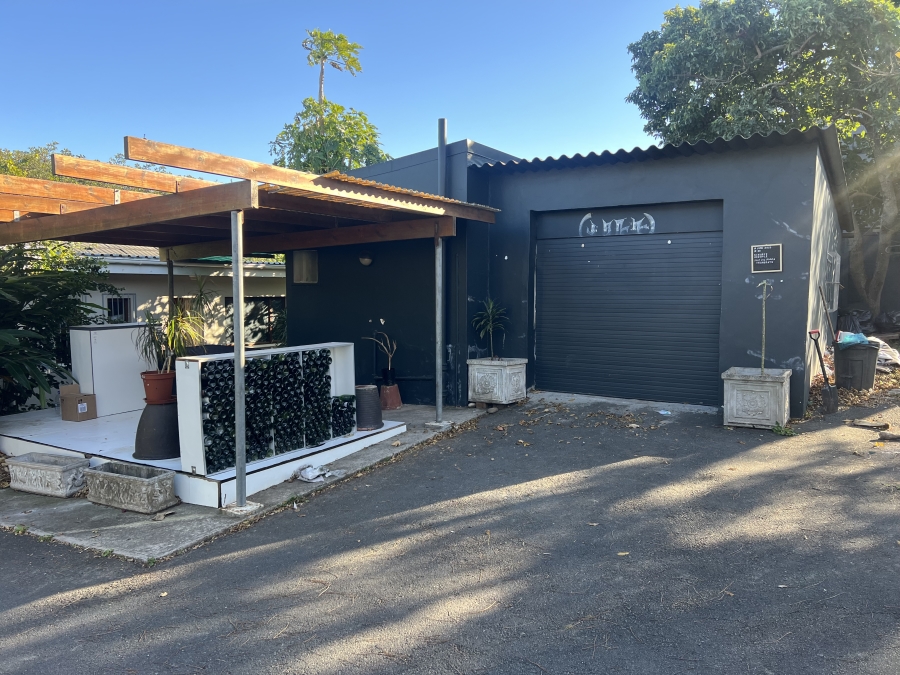 Commercial Property for Sale in Vincent Eastern Cape